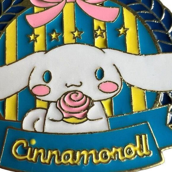 Cinnamoroll Academia Pink Bow Large Enamel Pin - Picture 4 of 7